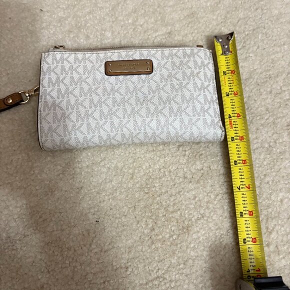 Michael Kors Jet Set Travel Large Wristlet Wallet โ Brown MK Logo - Picture 16 of 16